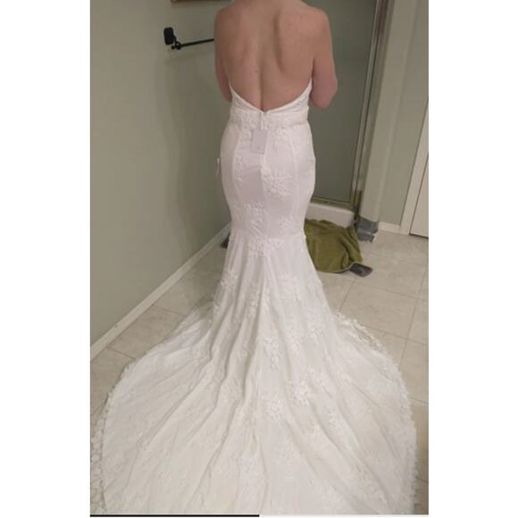 Lulus Glamour White Embroidered Halter Mermaid Maxi Dress Size M NWT - Picture 7 of 15